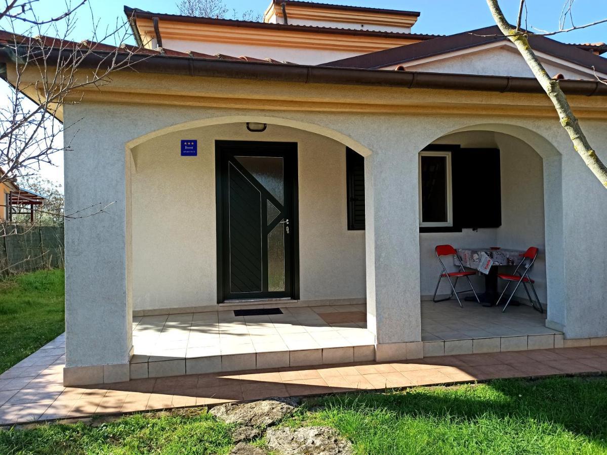 Apartman Dora Póla Kültér fotó