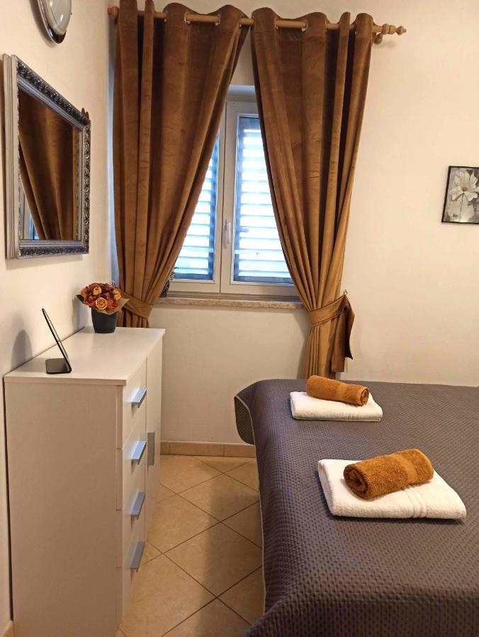 Apartman Dora Póla Kültér fotó