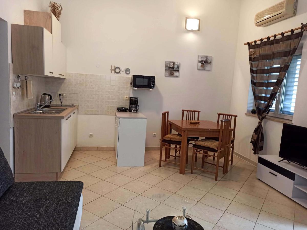 Apartman Dora Póla Kültér fotó